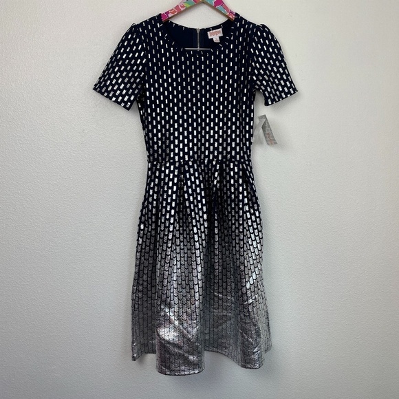NWT LuLaRoe Elegant Amelia size S - Picture 1 of 6